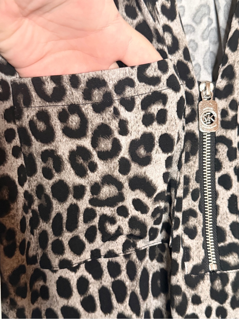 Michael Kors Leopard Print Long Sleeve Zip-Front Women's Top - Picture 3 of 6